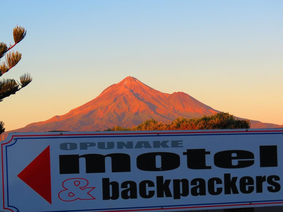 Opunake Motel And Backpackers Lodge Екстер'єр фото