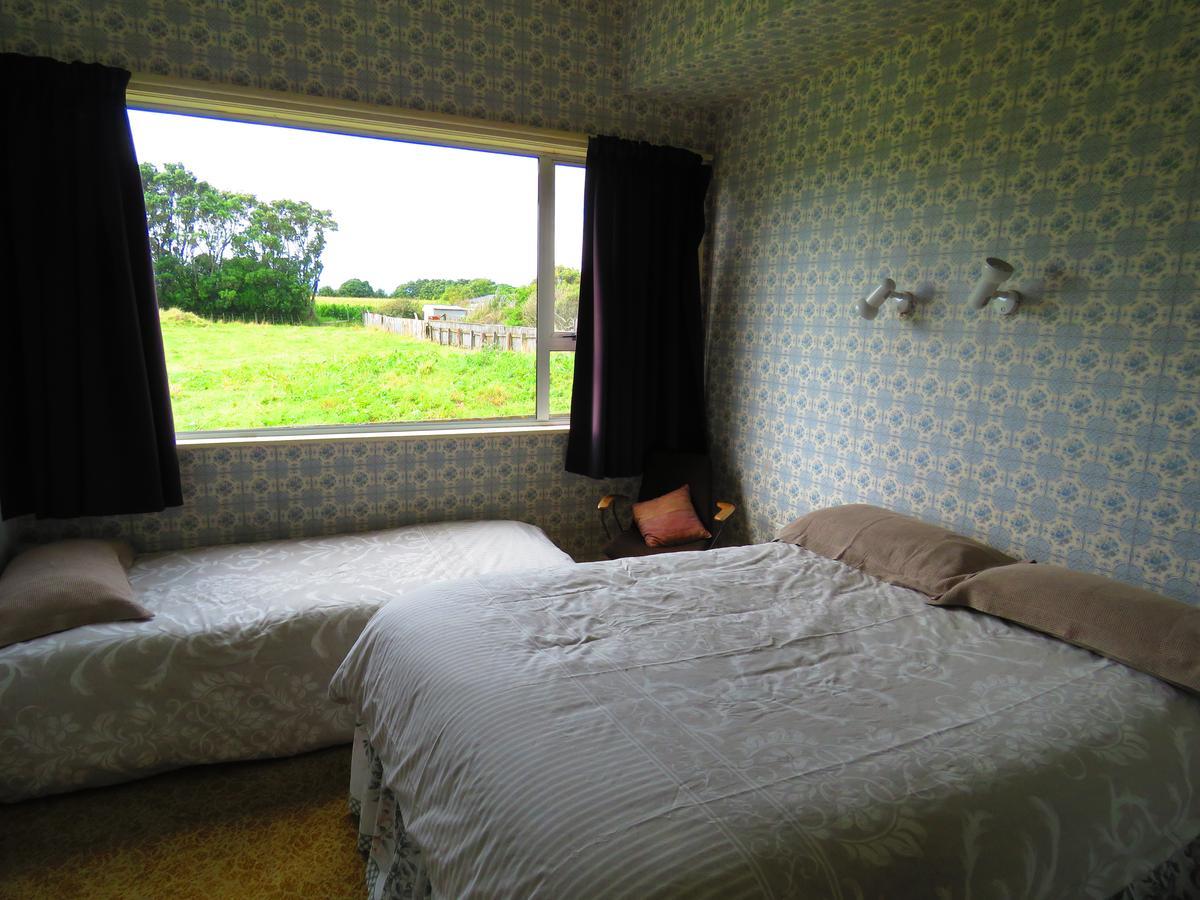 Opunake Motel And Backpackers Lodge Номер фото